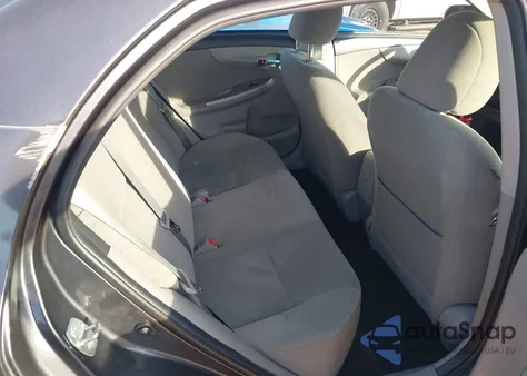 2012 Toyota Corolla Le z USA, uszkodzony, nr VIN 2T1BU4EE1CC837004